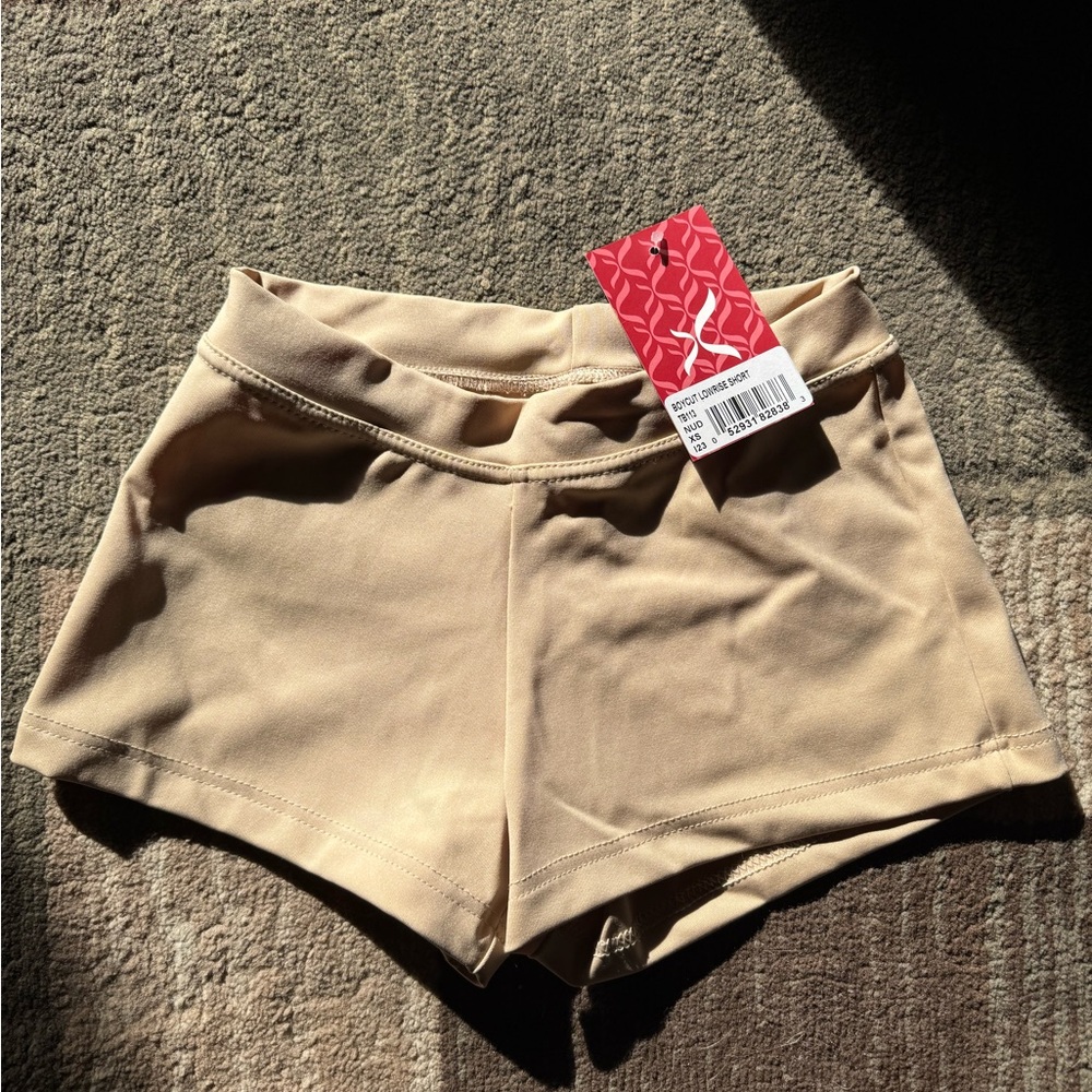Women's low rise short shorts